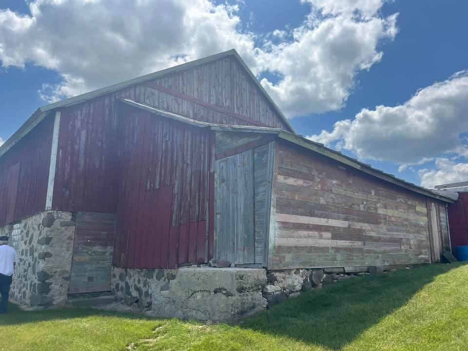 Red Siding & Lean-To Refresh view 4